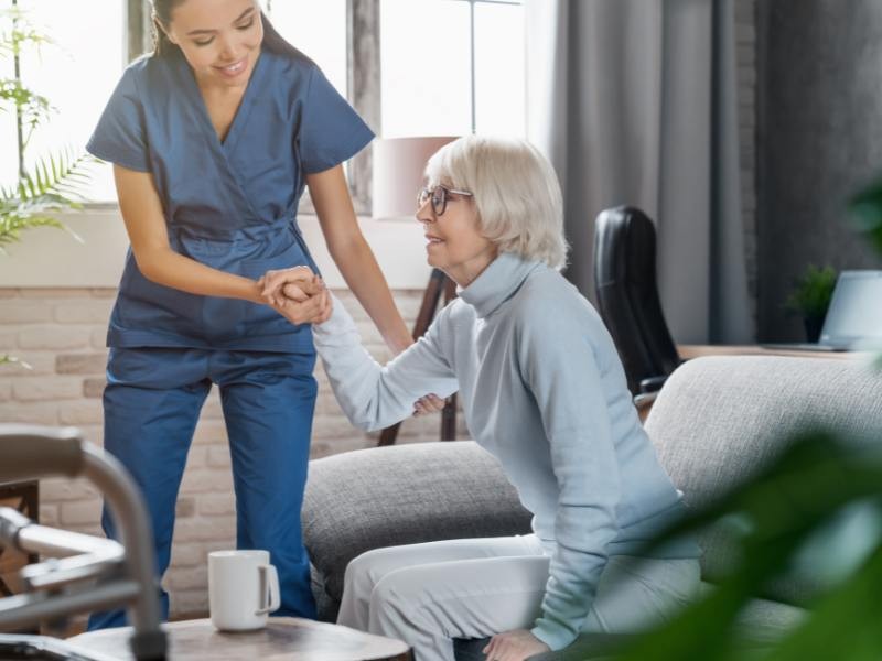 O Que É e Como Funciona o Home Care?